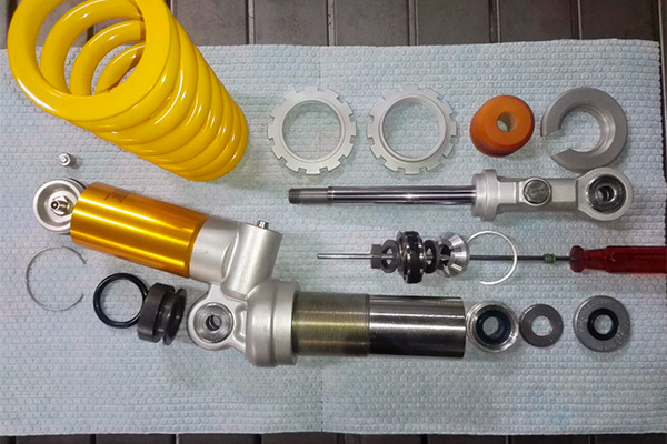 MR Riding LAB | Suspension Rebuild & Custom