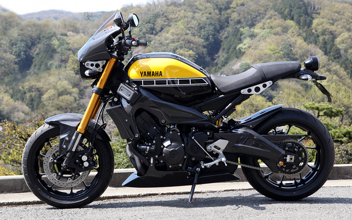 XSR900 マジカルレーシング　カーボンビキニカウル